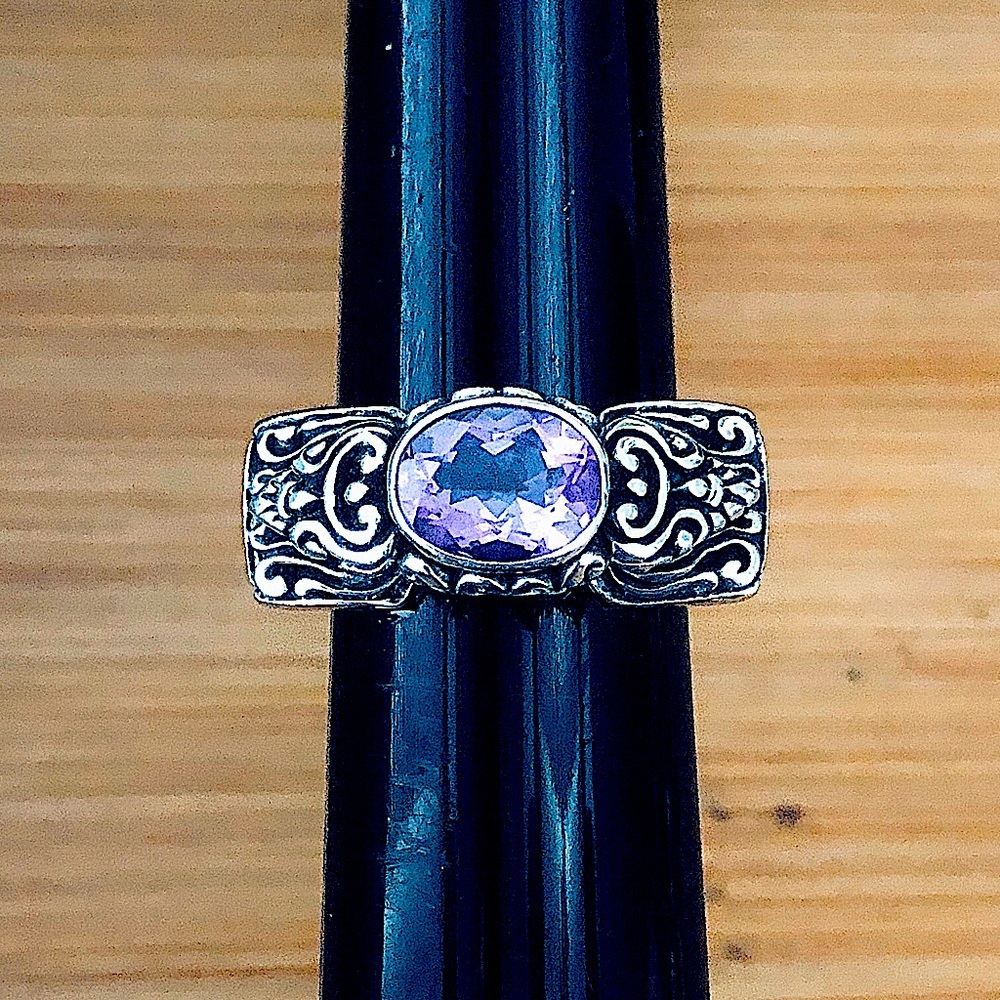 $89  Vintage Estate Ring  Sterling Silver  Size 8  925